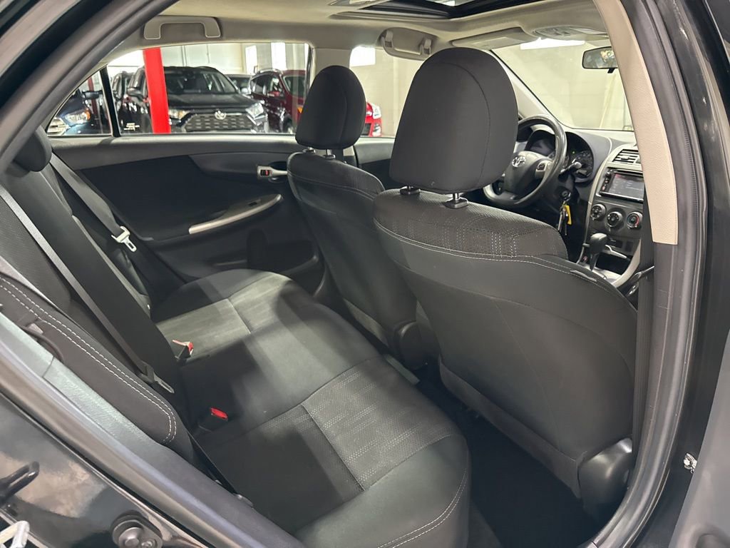 Used 2013 Toyota Corolla S w/ Premium Pkg FWD image 34