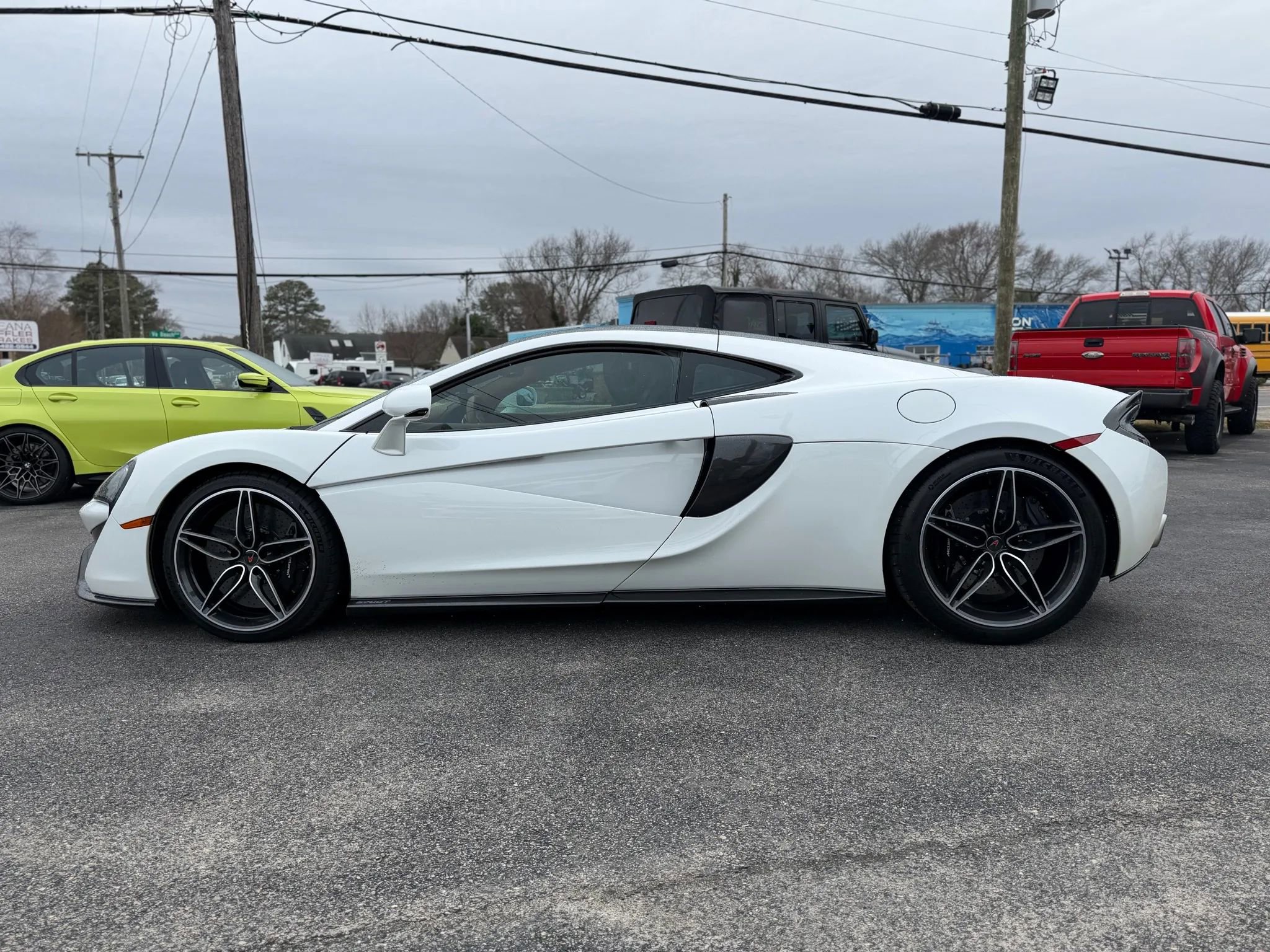 Used 2017 McLaren 570S image 6