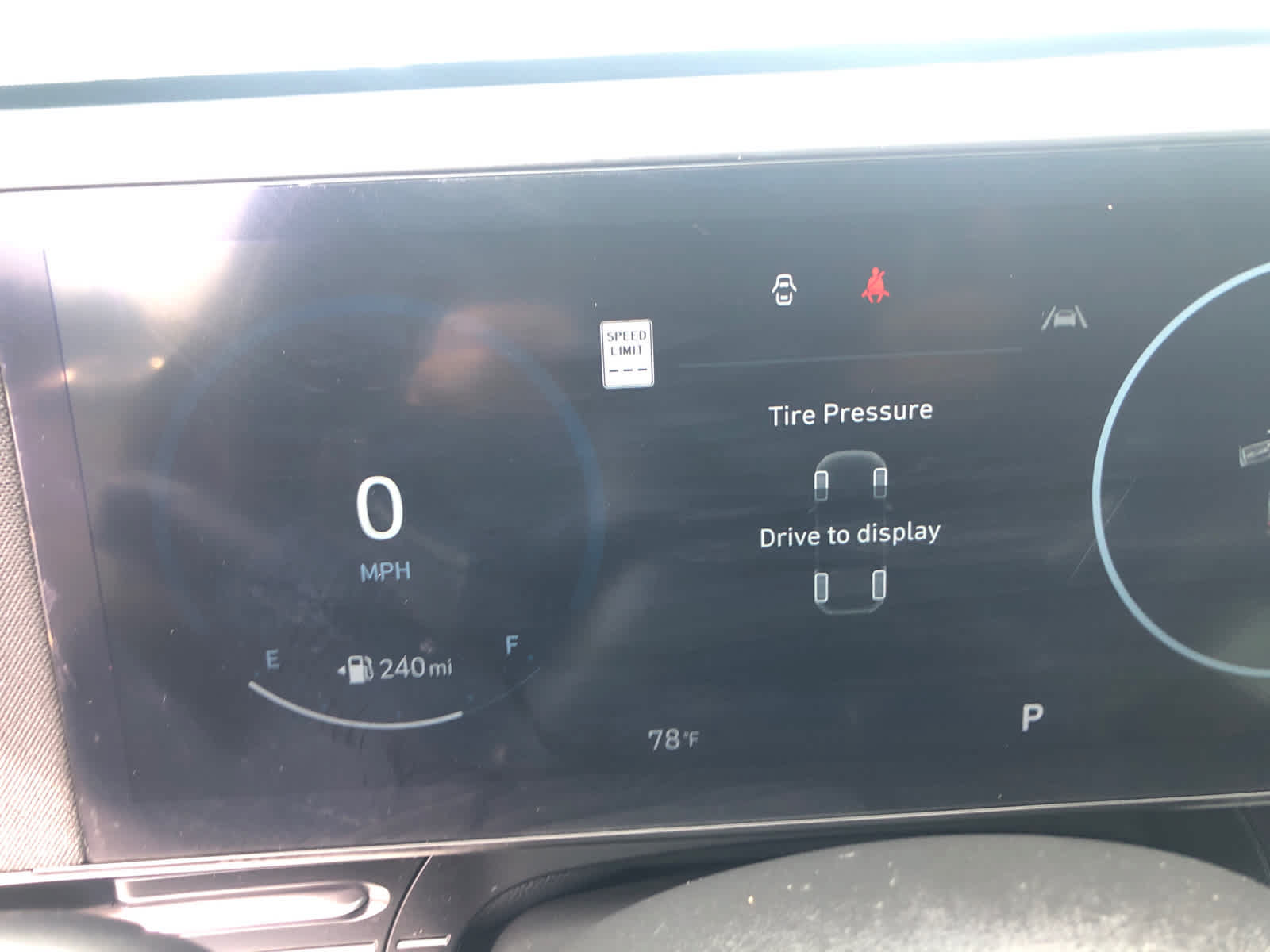 Certified 2024 Hyundai Kona SEL w/ Convenience Package AWD/4WD image 11