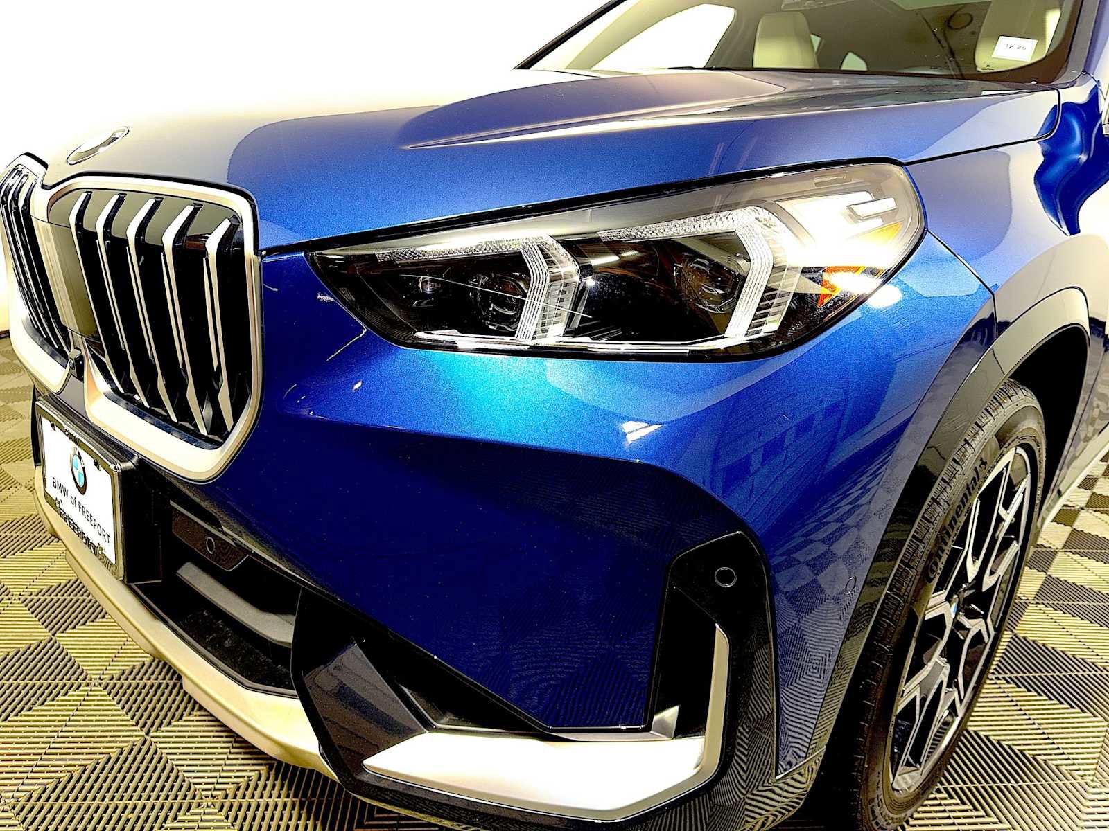 Used 2025 BMW X1 xDrive28i w/ Premium Package image 26