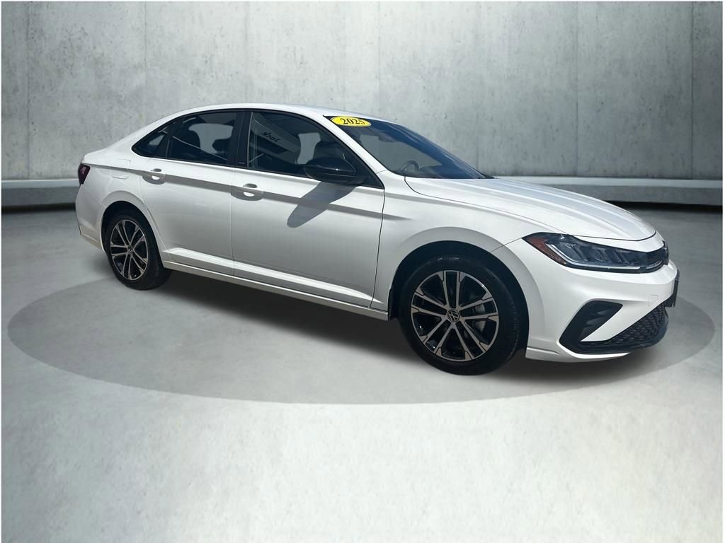 Used 2025 Volkswagen Jetta Sport FWD image 9