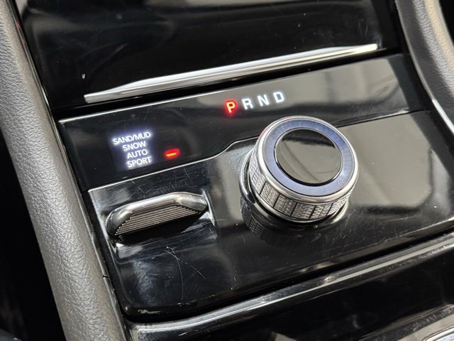 Used 2021 Jeep Grand Cherokee L Limited w/ Luxury Tech Group II image 24