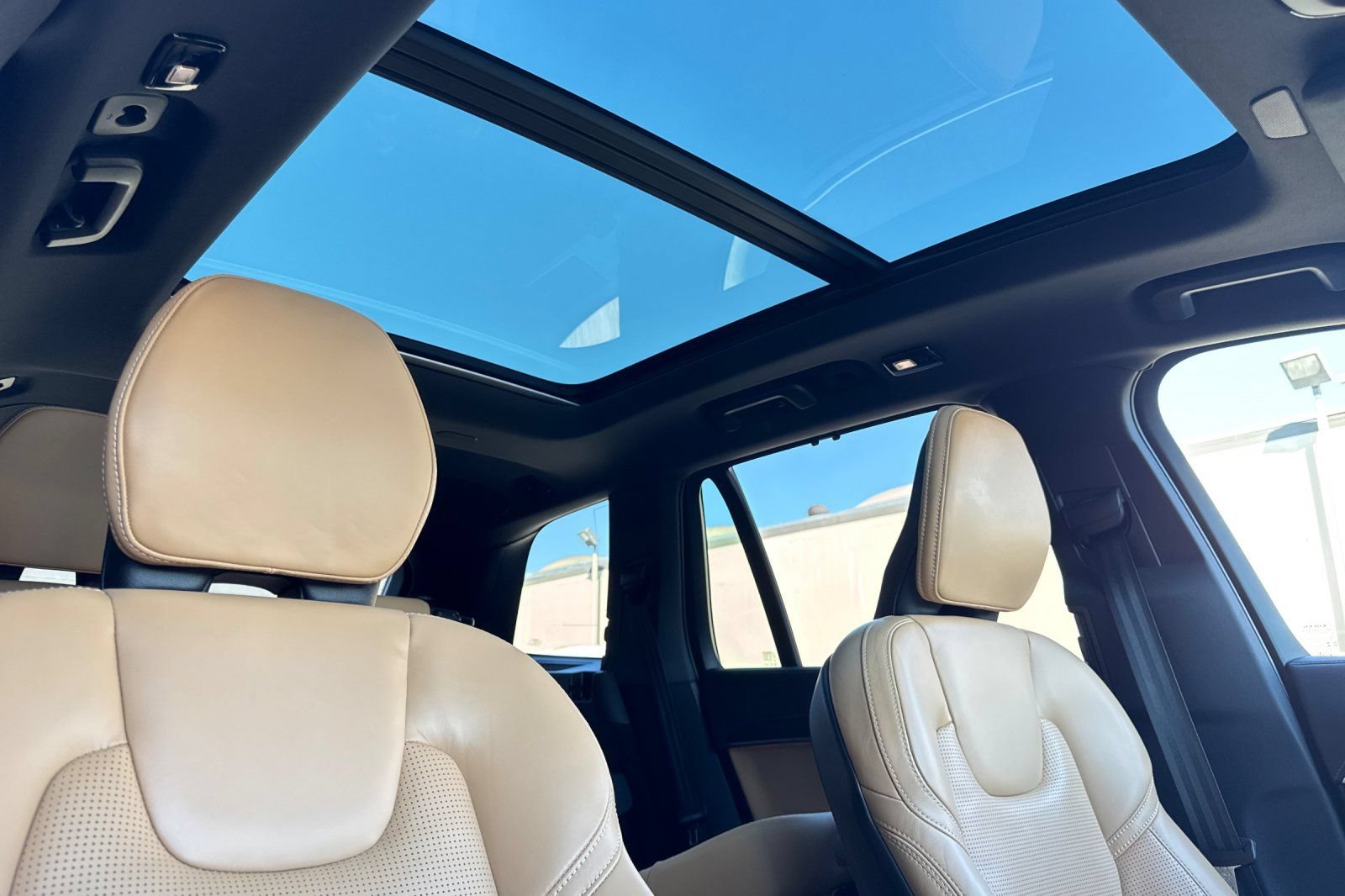 Certified 2024 Volvo XC90 B6 Ultimate AWD/4WD image 20