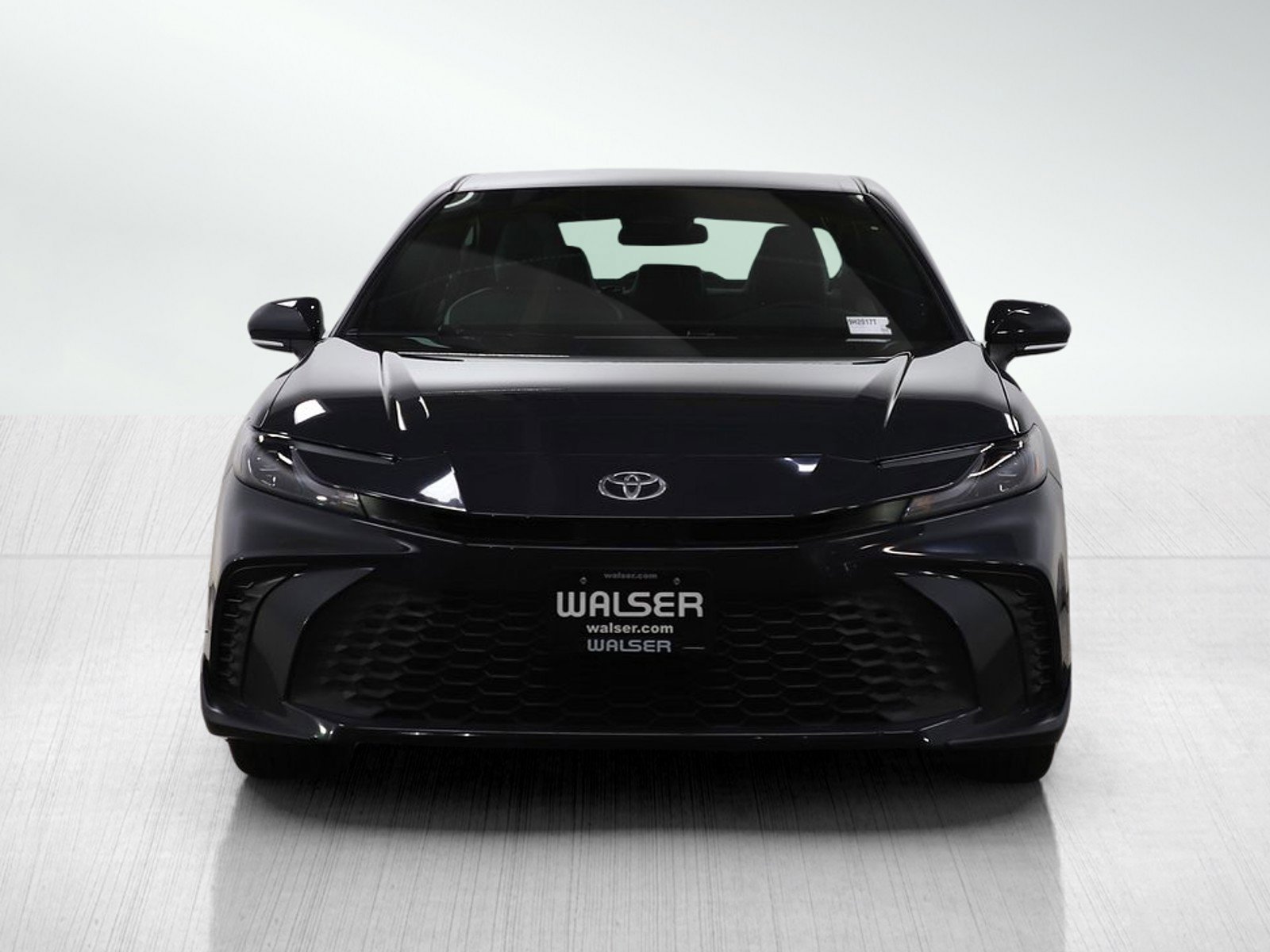 Used 2025 Toyota Camry SE image 8