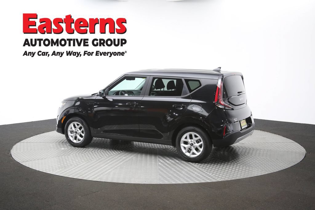 Used 2025 Kia Soul LX w/ LX Technology Package FWD image 60