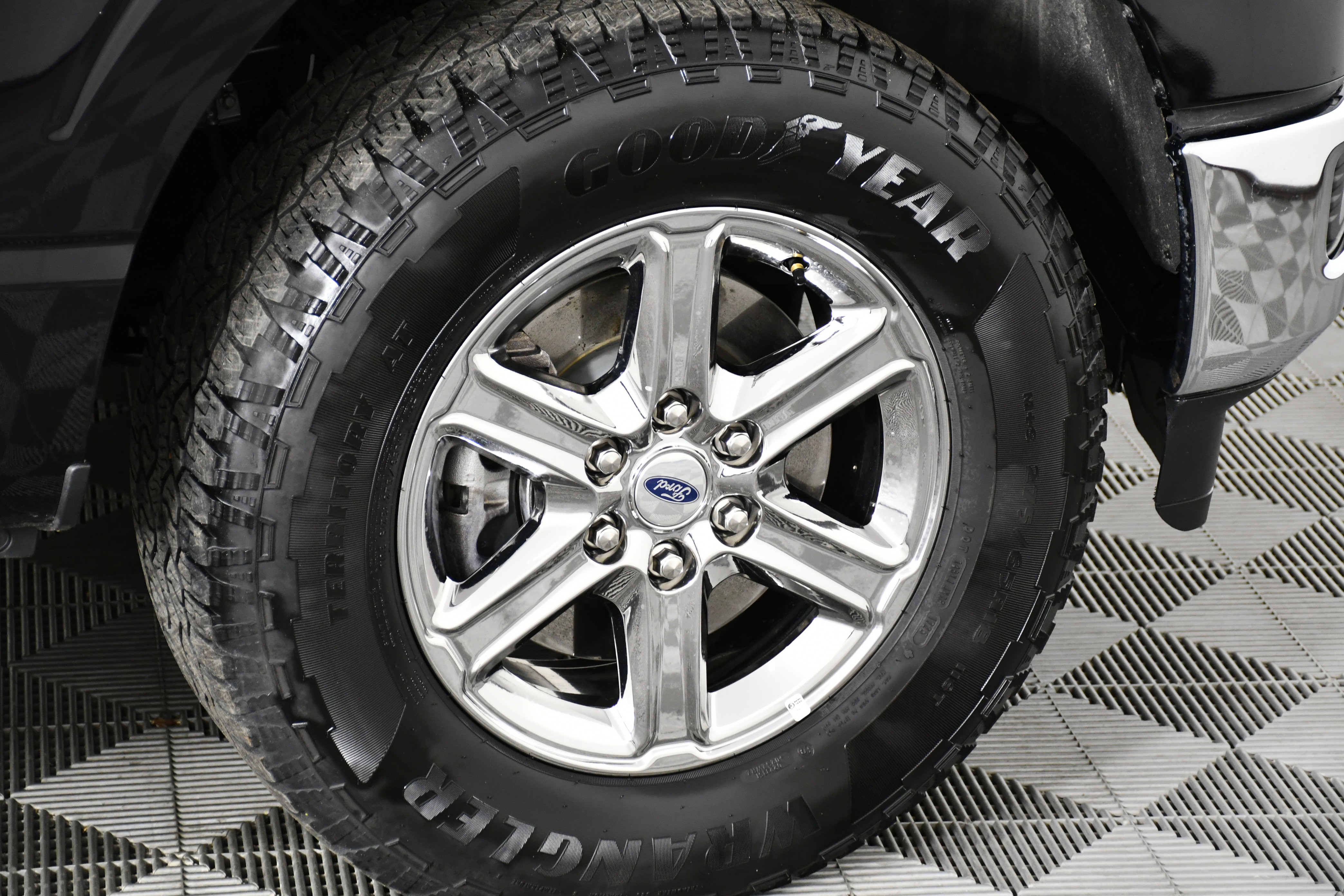 Used 2025 Ford F150 XLT w/ Equipment Group 301A Standard AWD/4WD image 54