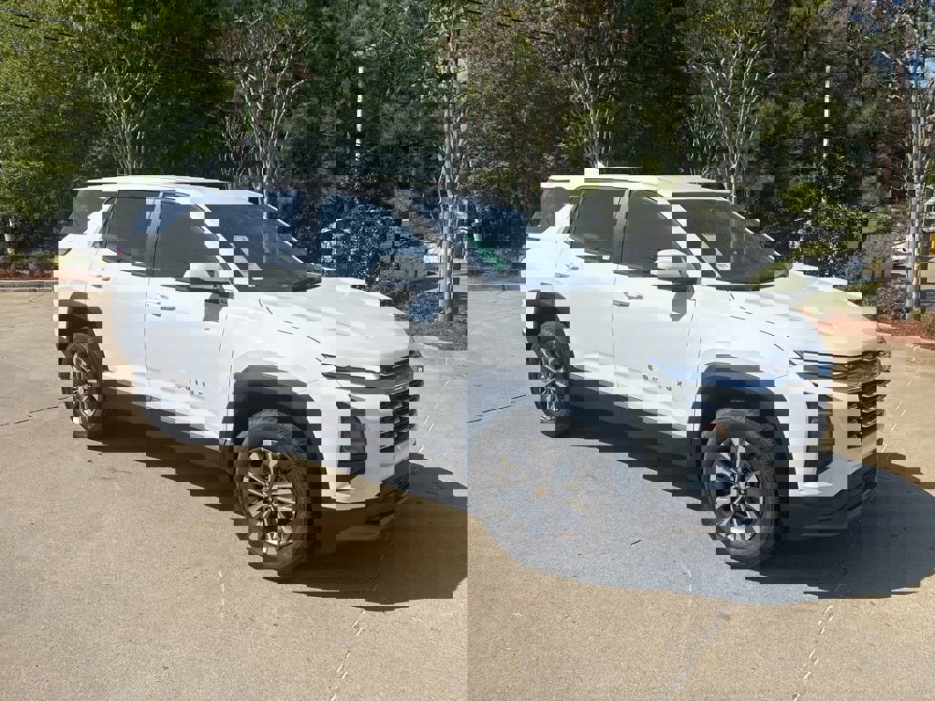 New 2026 Chevrolet Equinox LT w/ Convenience Package II image 3