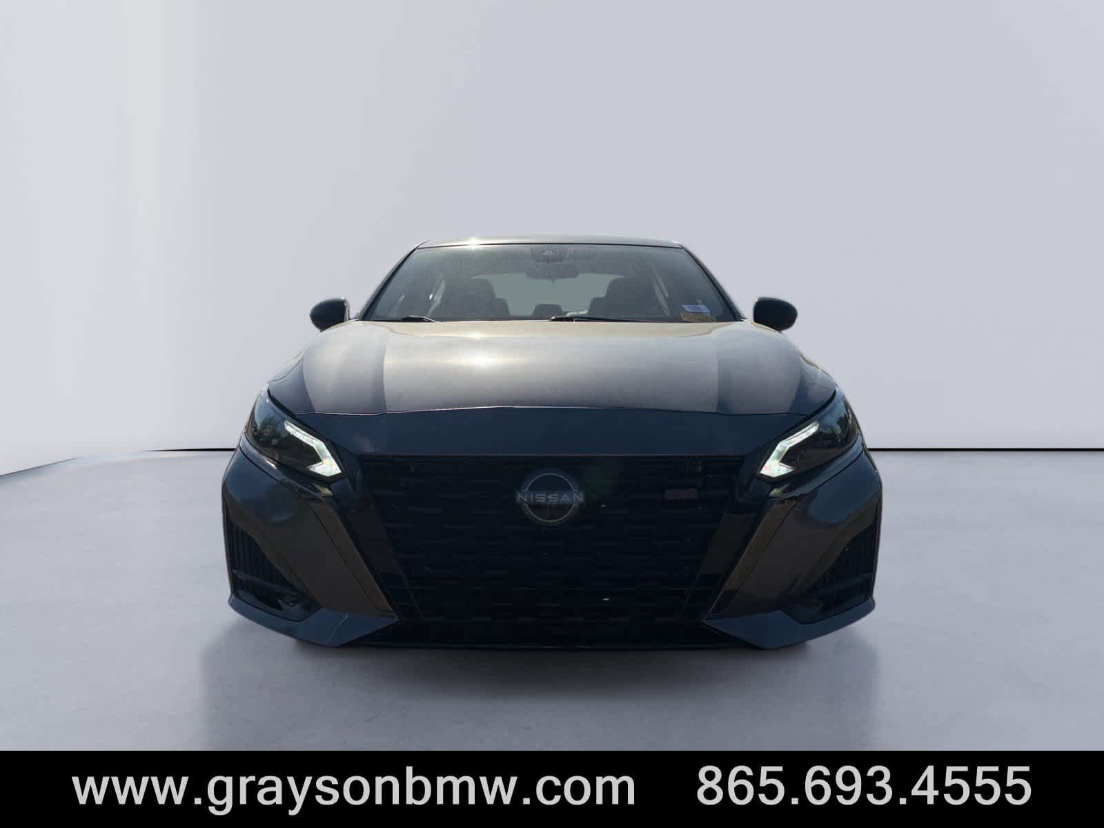 Used 2024 Nissan Altima 2.5 SR FWD image 8