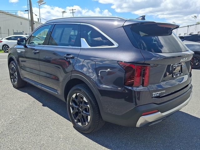 Used 2025 Kia Sorento S AWD/4WD image 6
