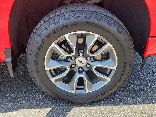 Certified 2022 Chevrolet Silverado 1500 RST w/ Z71 Off-Road Package AWD/4WD image 7