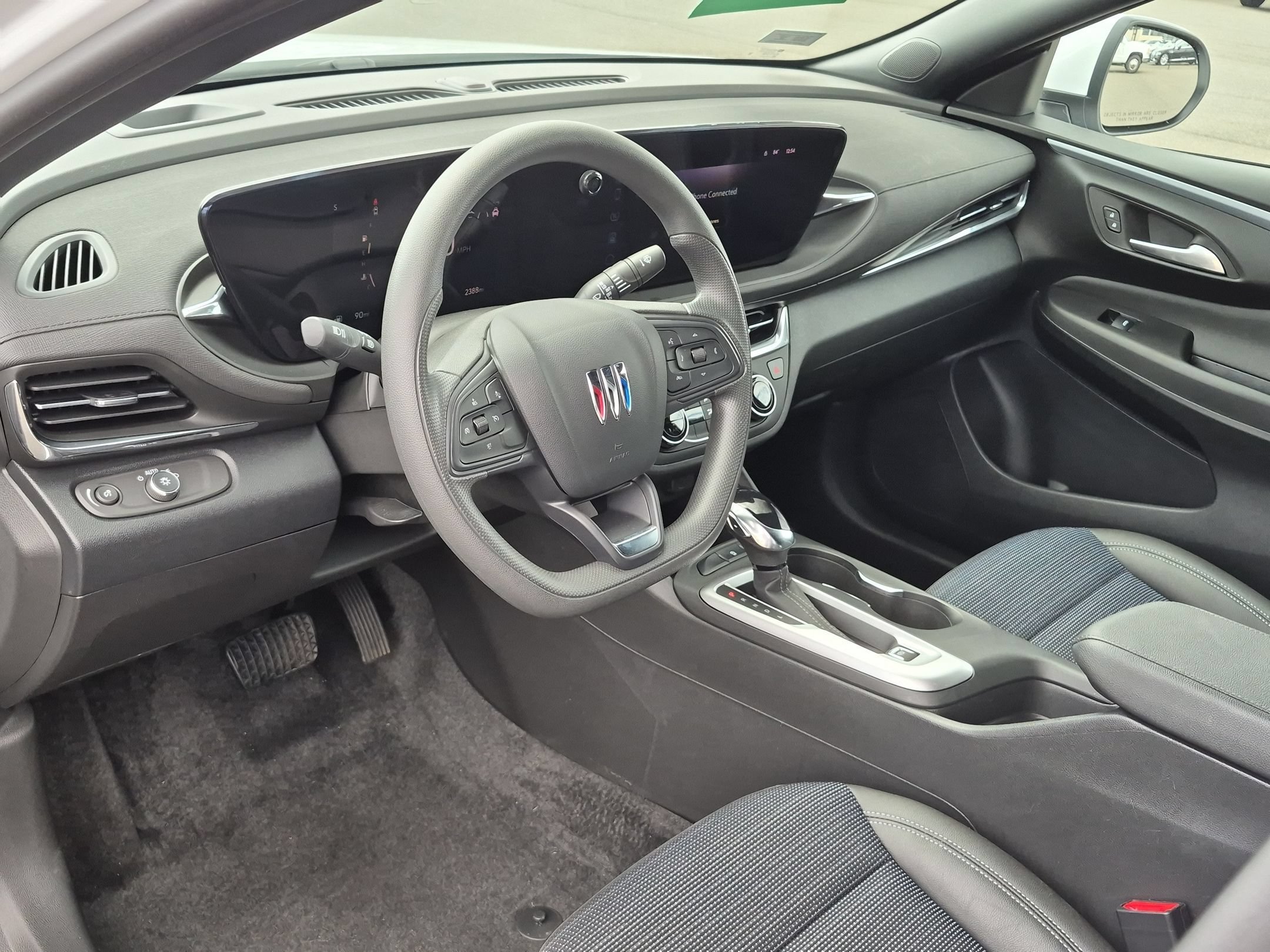 Certified 2025 Buick Envista Preferred w/ Advanced Safety Package FWD image 9