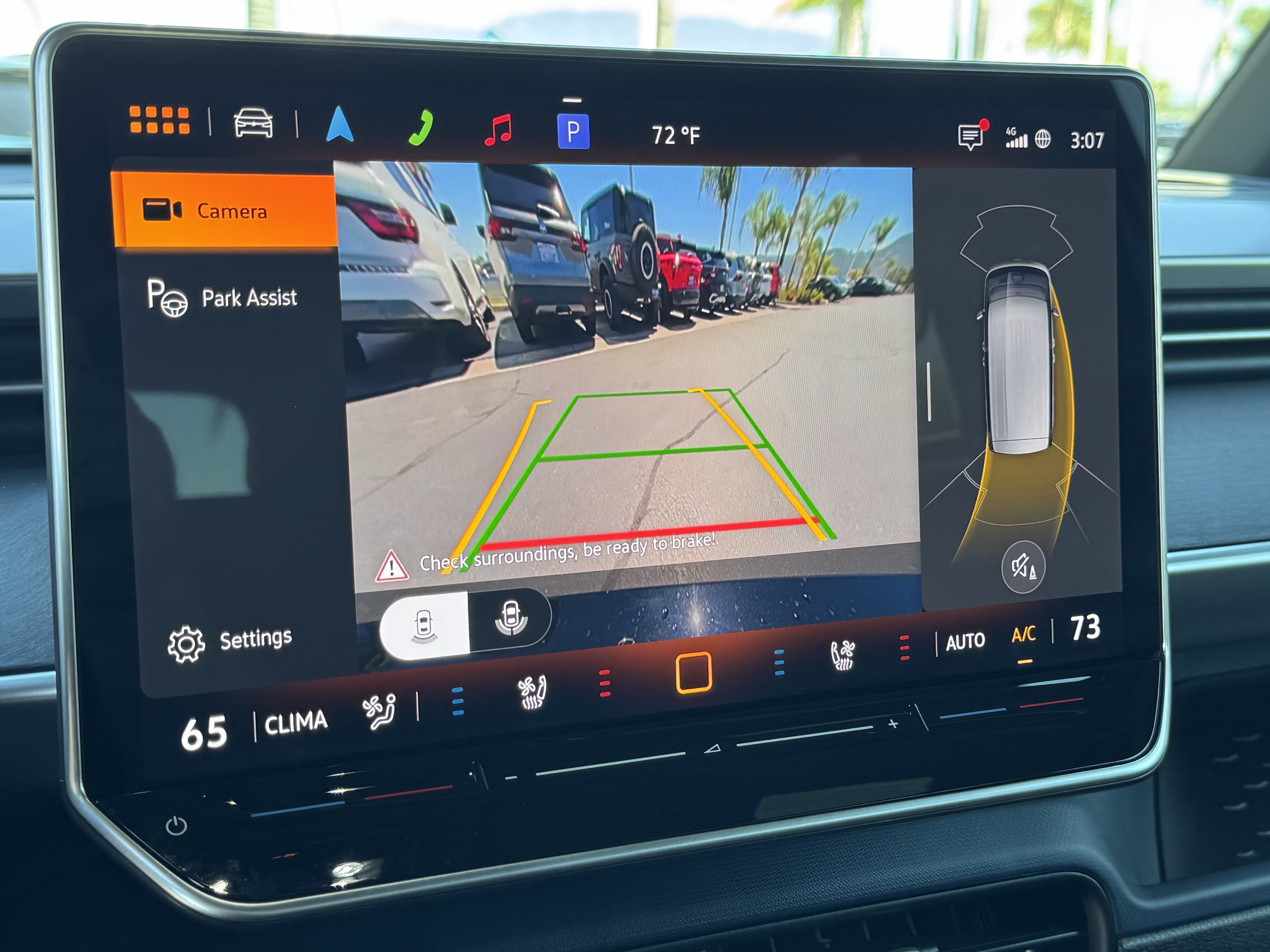 Certified 2025 Volkswagen ID. Buzz Pro S RWD image 24