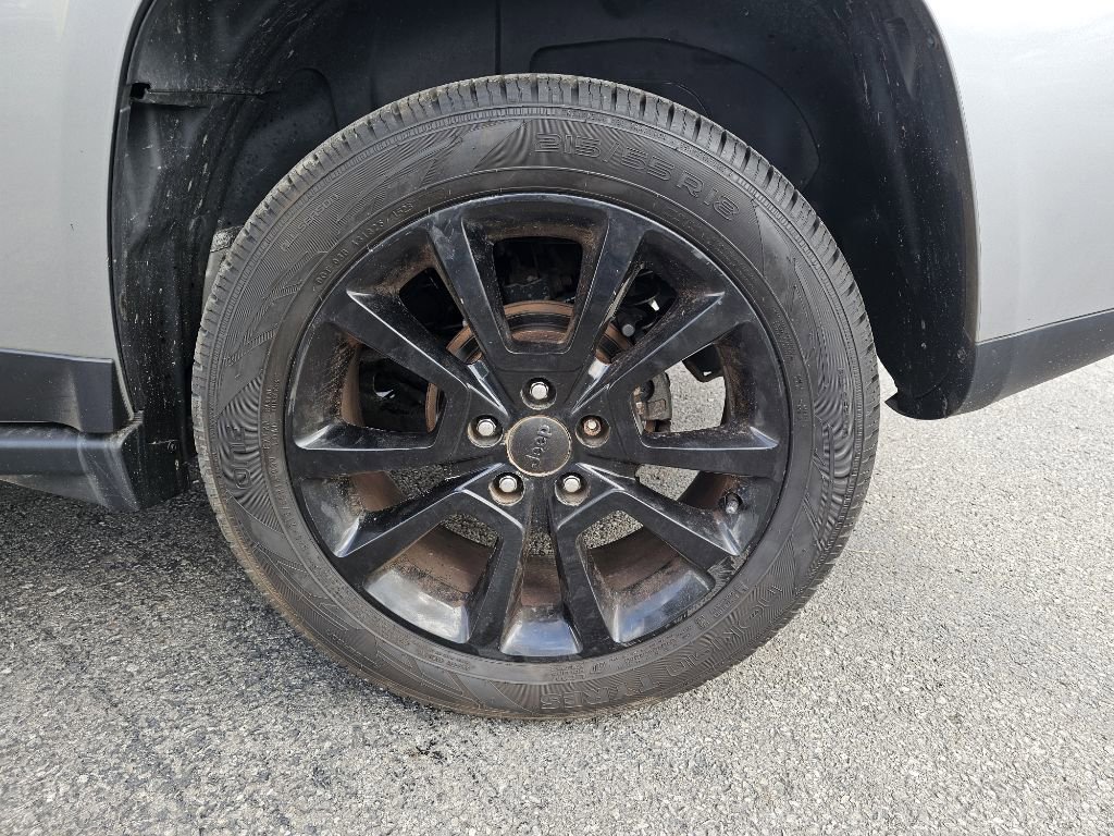 Used 2015 Jeep Compass Sport w/ Power Value Group image 22