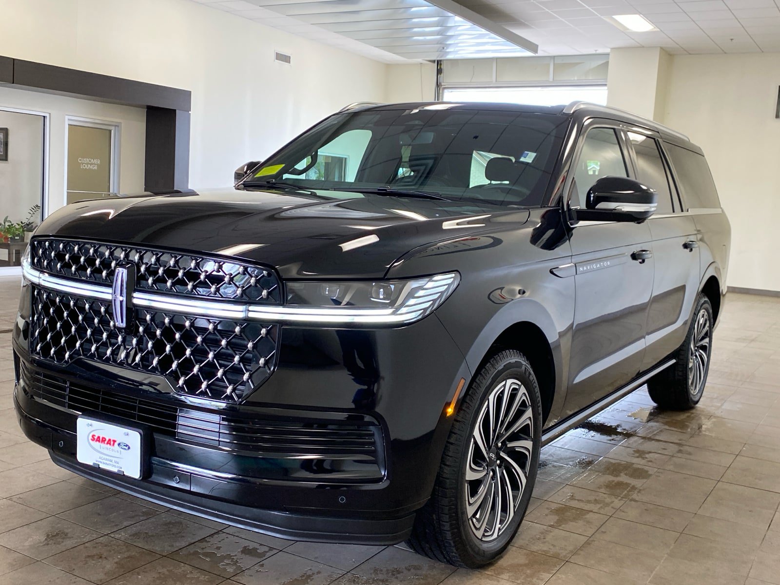 Certified 2026 Lincoln Navigator L Black Label AWD/4WD image 4