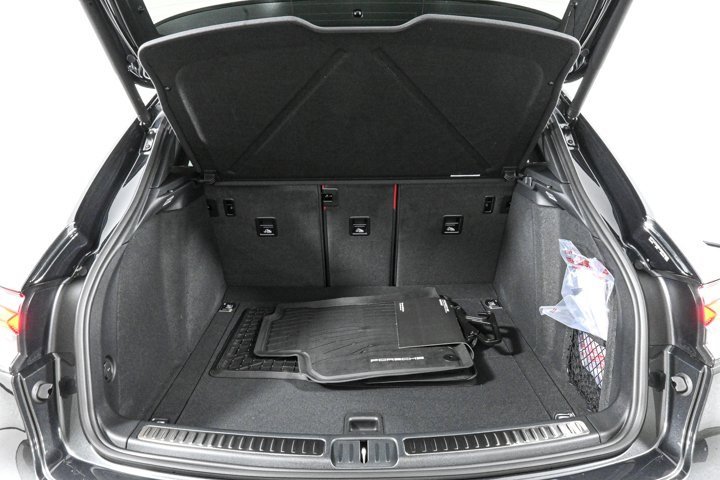 New 2025 Porsche Macan image 29