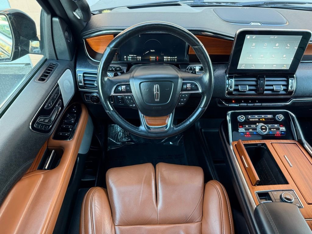 Used 2019 Lincoln Navigator Reserve AWD/4WD image 30