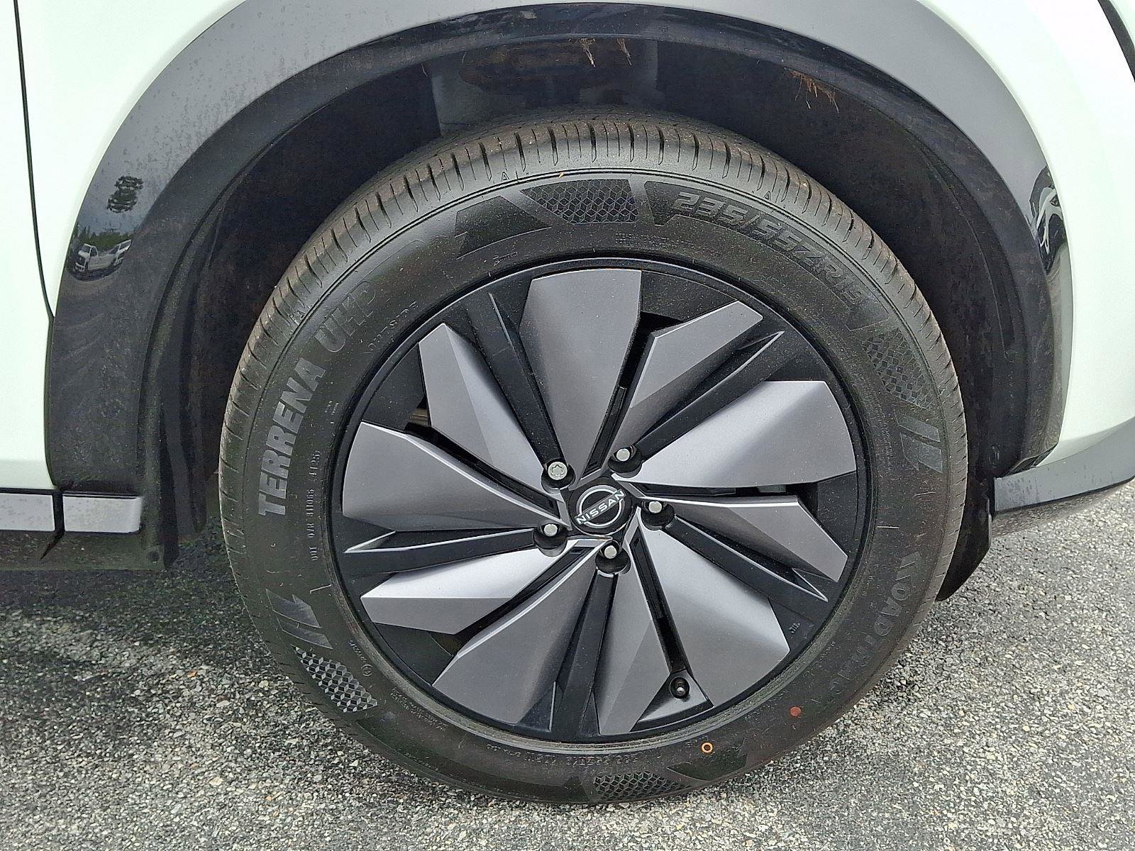 Used 2024 Nissan Ariya AWD image 8