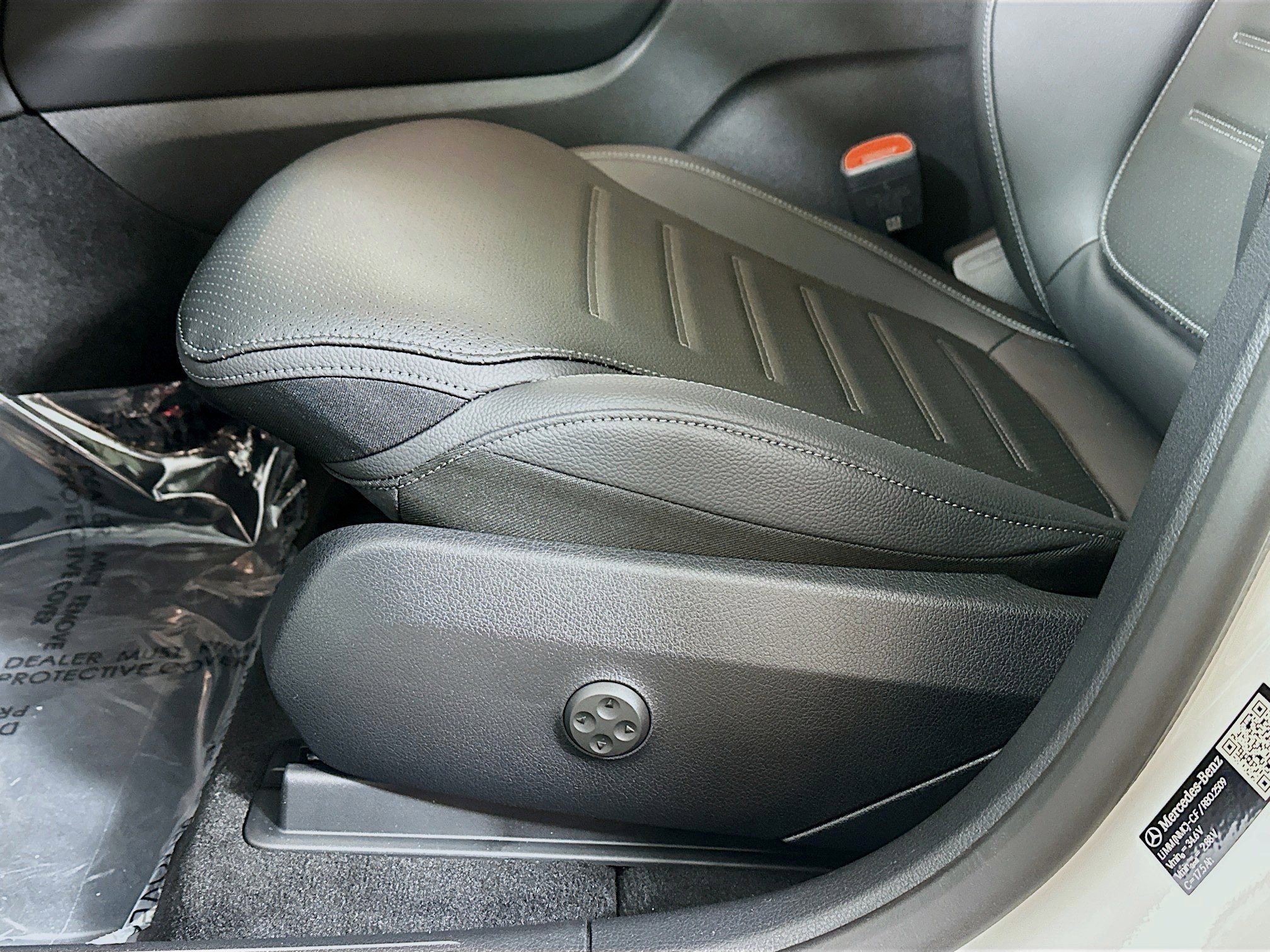 New 2026 Mercedes-Benz GLC 300 4MATIC image 19