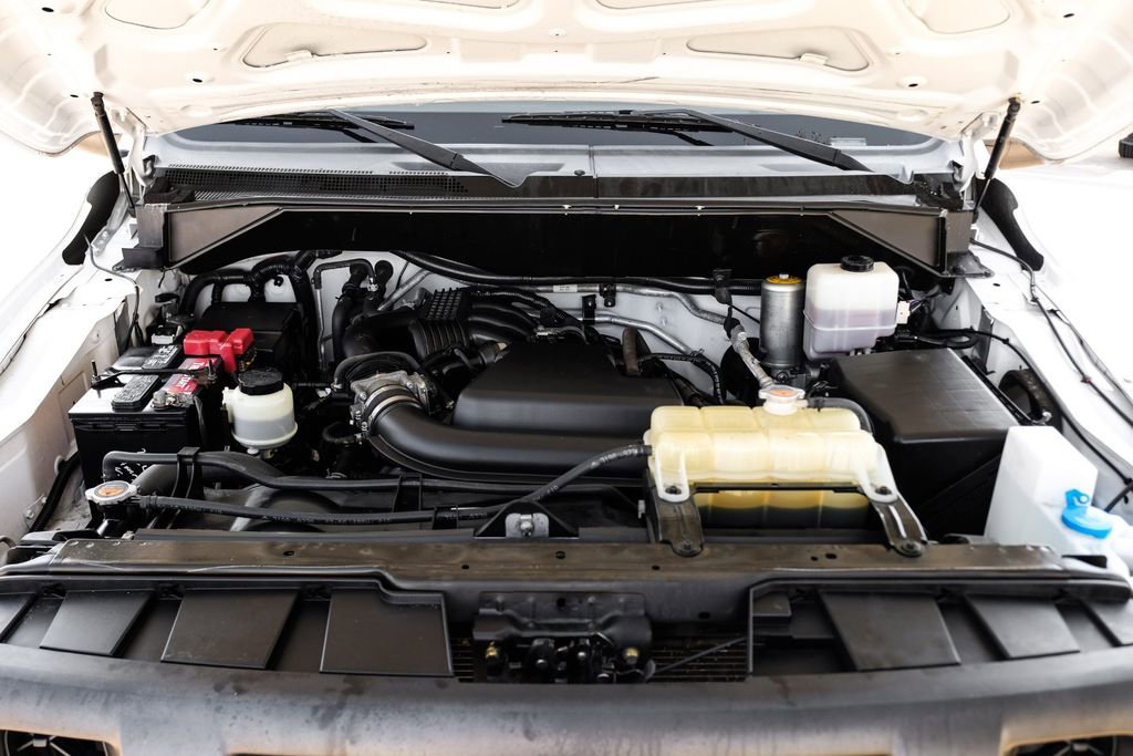 Used 2019 Nissan NV 2500 S image 40