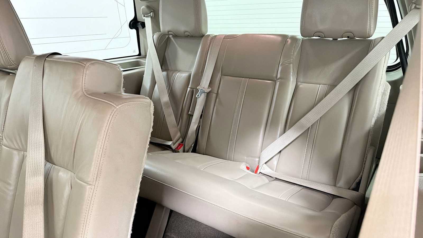 Used 2015 Lincoln Navigator 4WD image 26