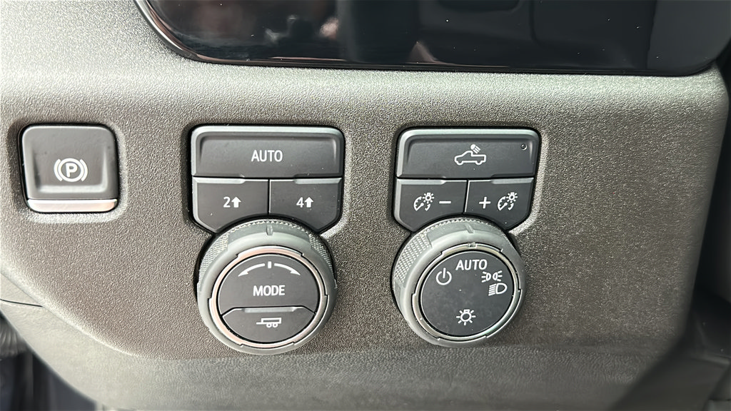 Used 2024 Chevrolet Silverado 1500 LT AWD/4WD image 24
