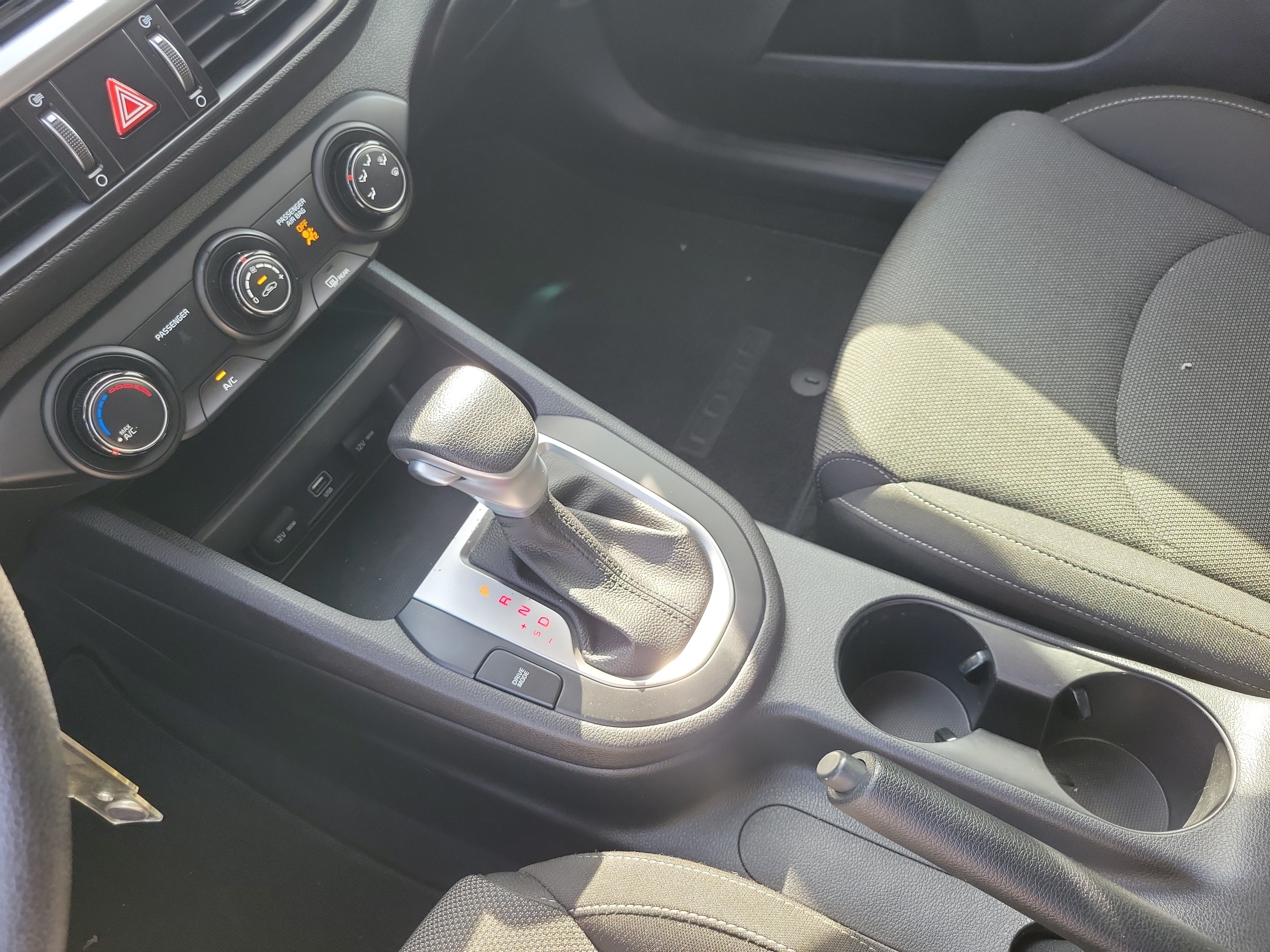 Used 2022 Kia Forte LXS FWD image 8