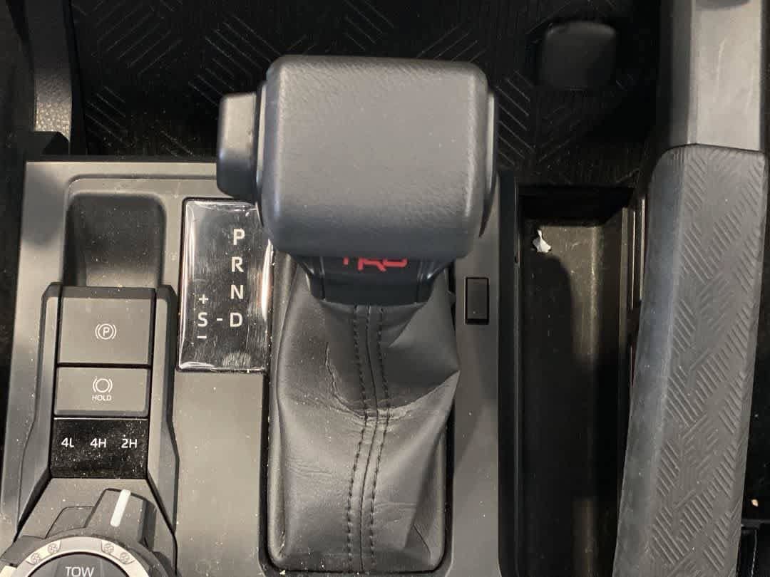 Certified 2025 Toyota Tacoma TRD Off-Road AWD/4WD image 21