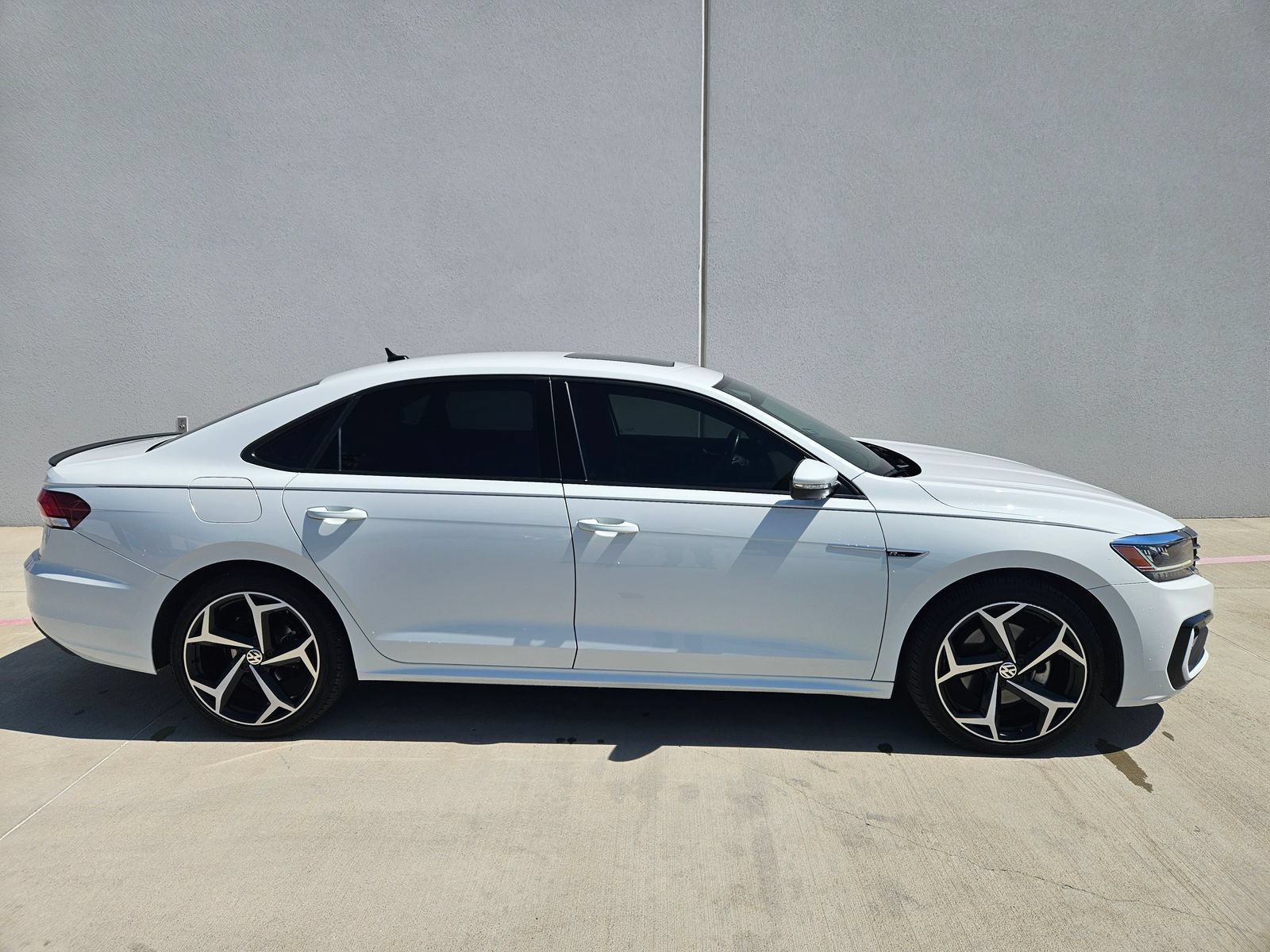 Used 2022 Volkswagen Passat 2.0T R-Line FWD video 2