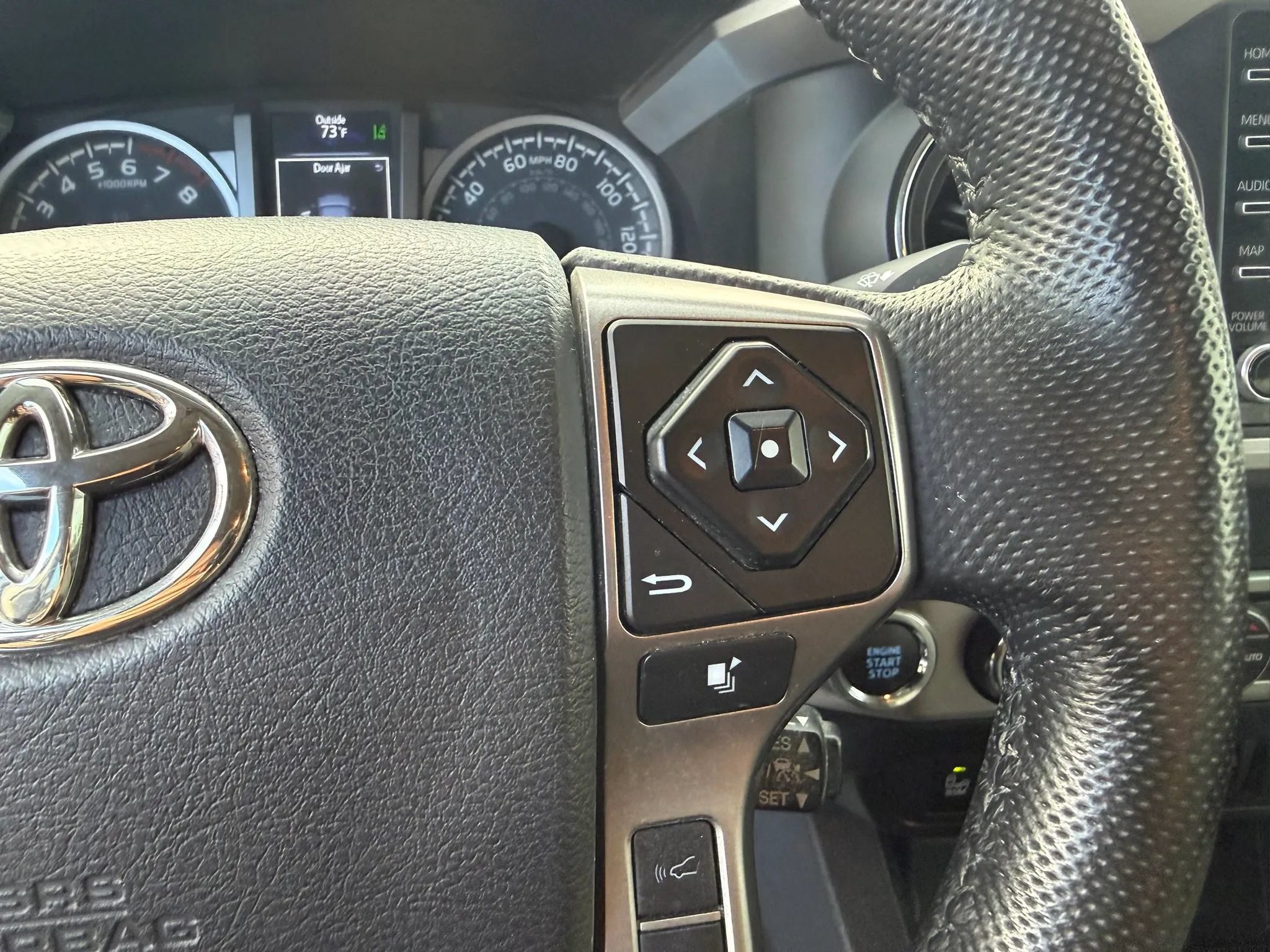 Used 2023 Toyota Tacoma SR5 w/ Technology Package AWD/4WD image 24