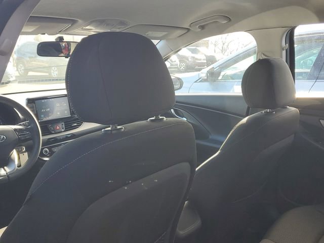 Used 2018 Hyundai Elantra GT image 9