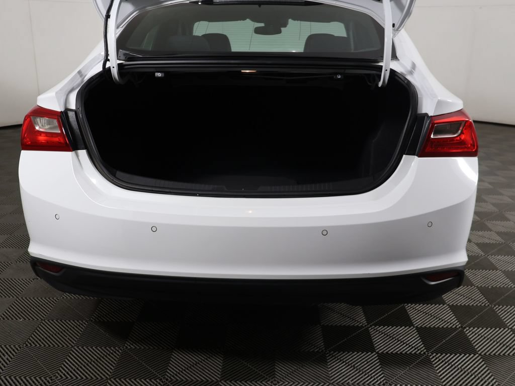 Used 2023 Chevrolet Malibu LS w/ Driver Confidence Package FWD image 13