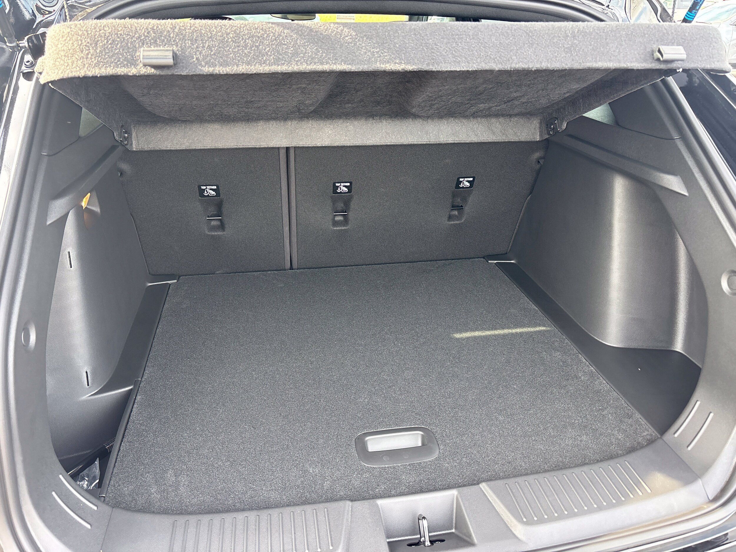 New 2026 Chevrolet Trax RS w/ Sunroof Package FWD image 6