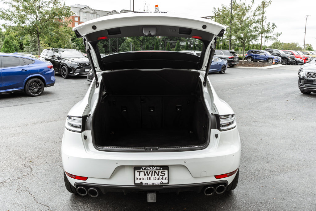 Used 2021 Porsche Macan GTS w/ Sport Chrono Package AWD/4WD image 32