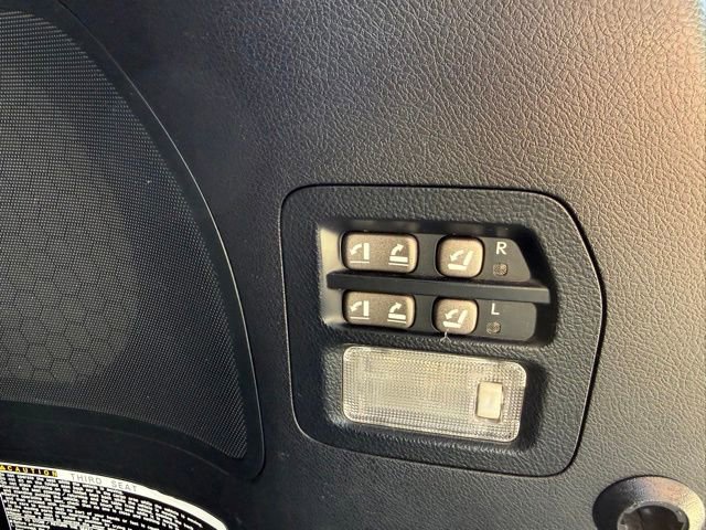 Used 2015 Lexus LX 570 4WD image 78
