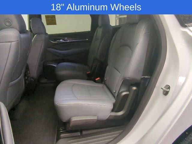 Used 2023 Buick Enclave Essence image 25