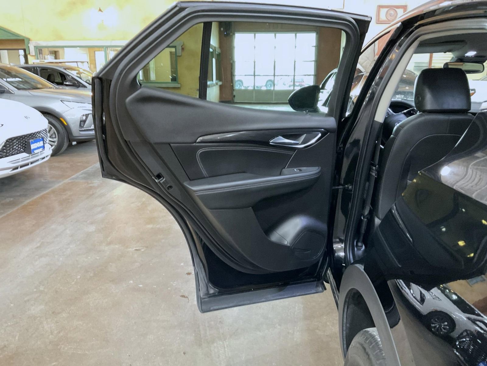 Certified 2023 Buick Envision Essence image 20