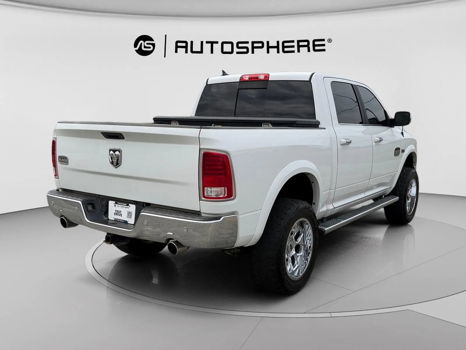 Used 2017 RAM 1500 Laramie Longhorn RWD image 10
