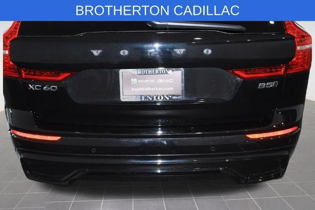 Used 2025 Volvo XC60 B5 Plus AWD/4WD image 15