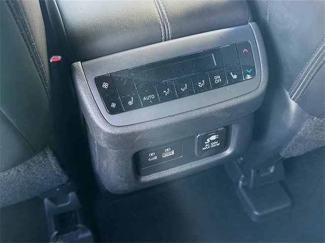 Used 2024 Nissan Pathfinder Platinum w/ Cargo Package image 21