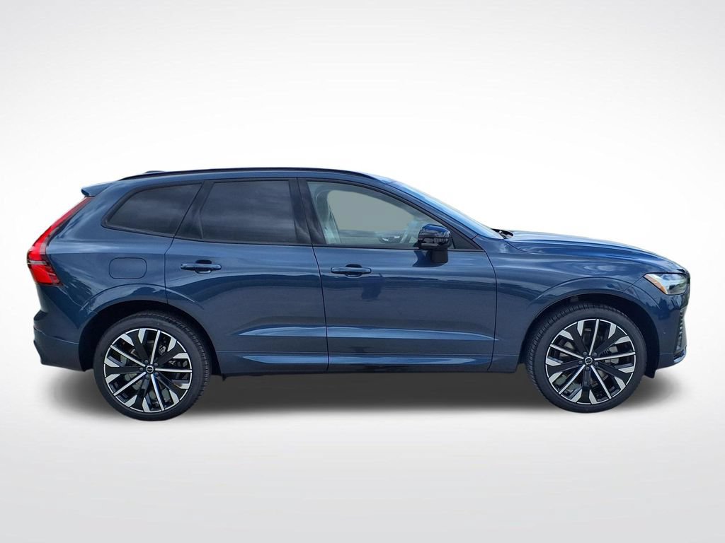 New 2026 Volvo XC60 T8 Ultra w/ Protection Package Premier AWD/4WD image 9