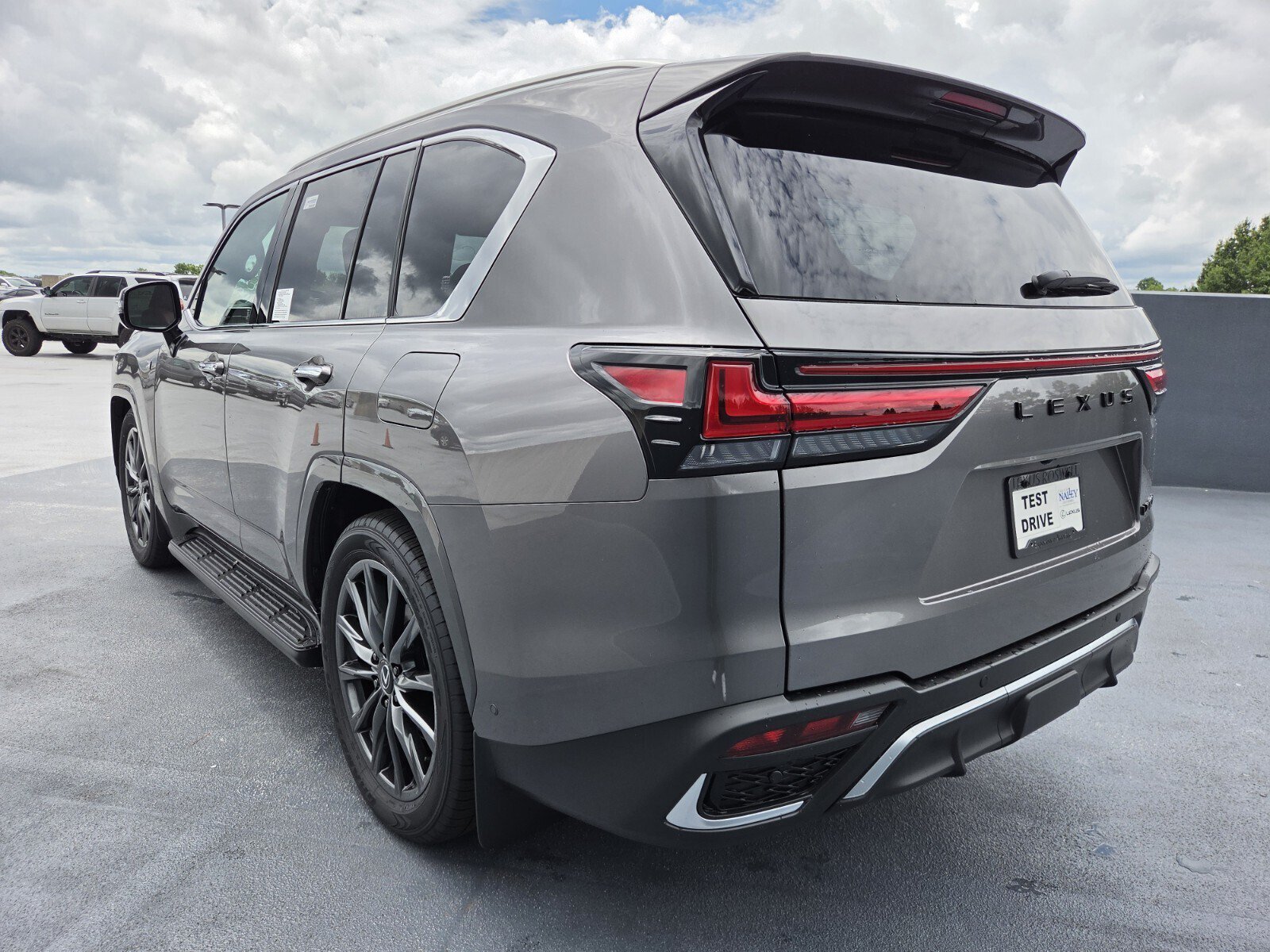 New 2026 Lexus LX 700h F Sport AWD/4WD image 3