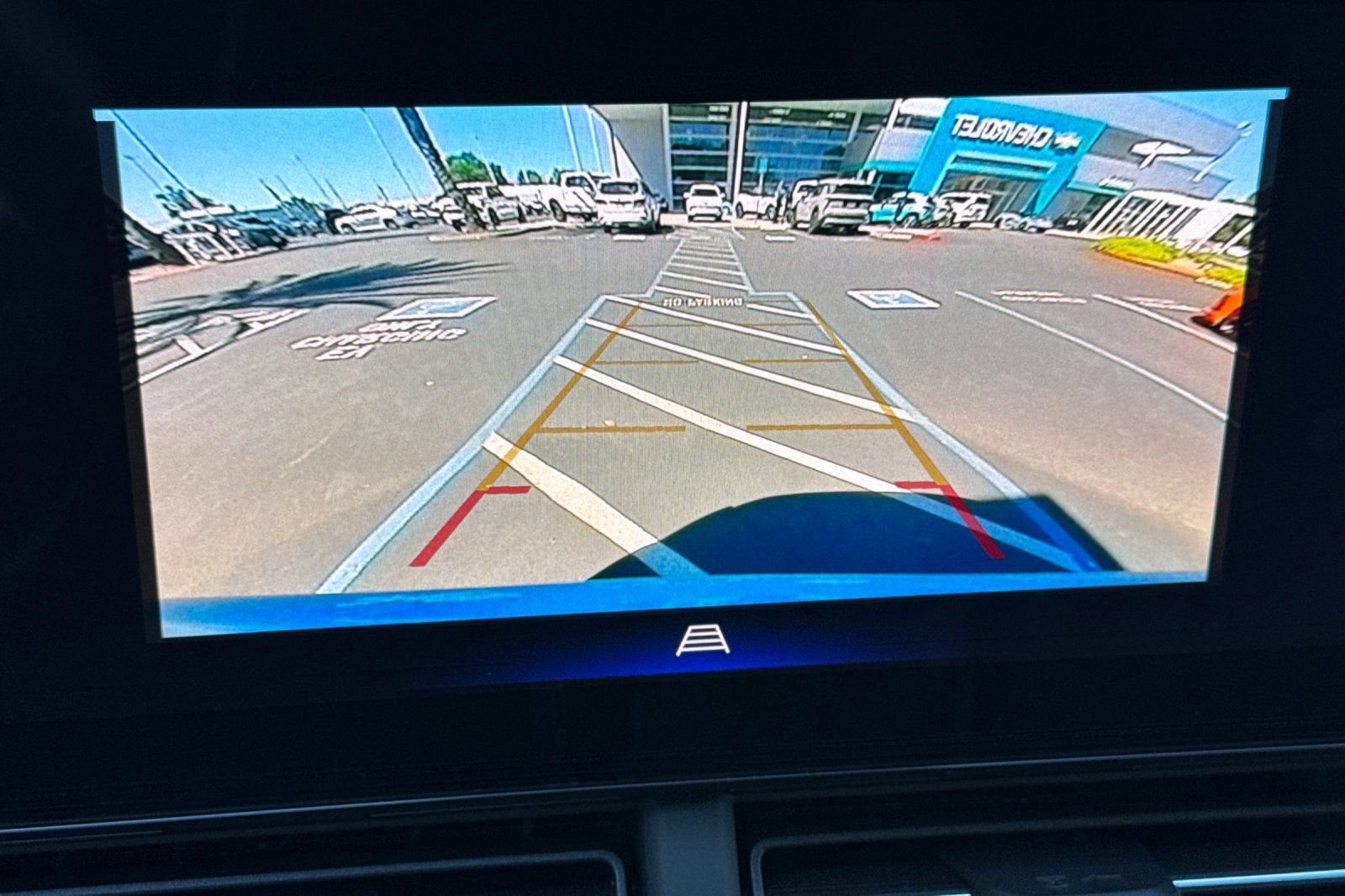 Used 2025 Chevrolet Trax LT w/ Driver Confidence Package image 20