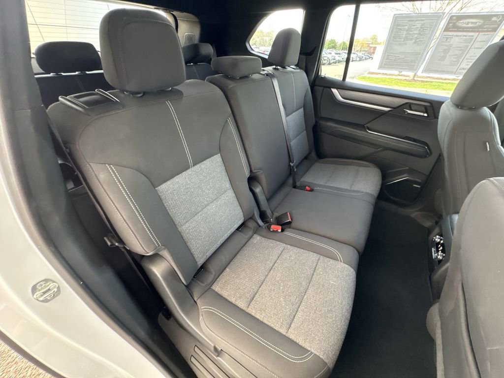 Certified 2025 GMC Acadia Elevation image 27