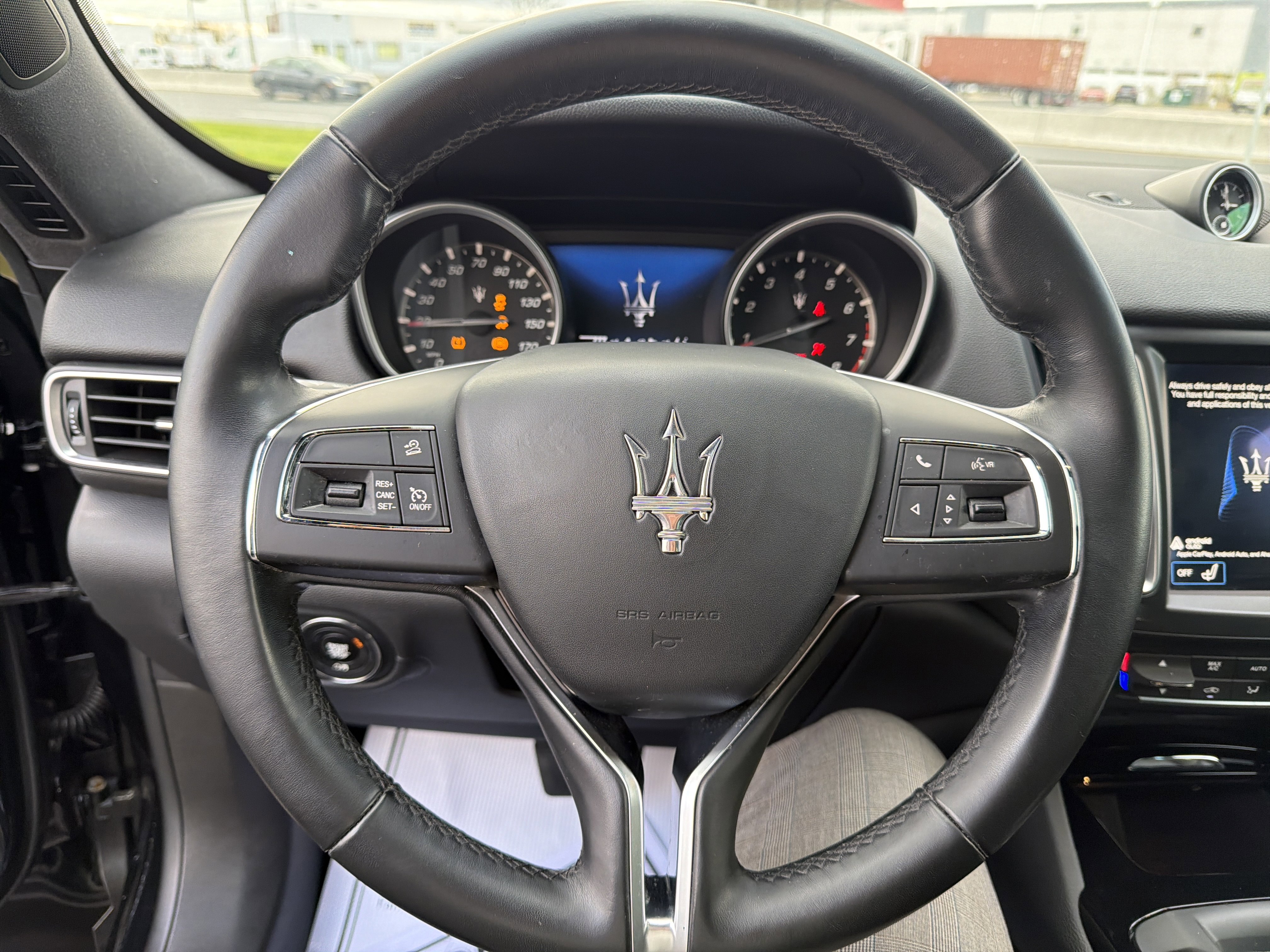 Used 2019 Maserati Levante image 12
