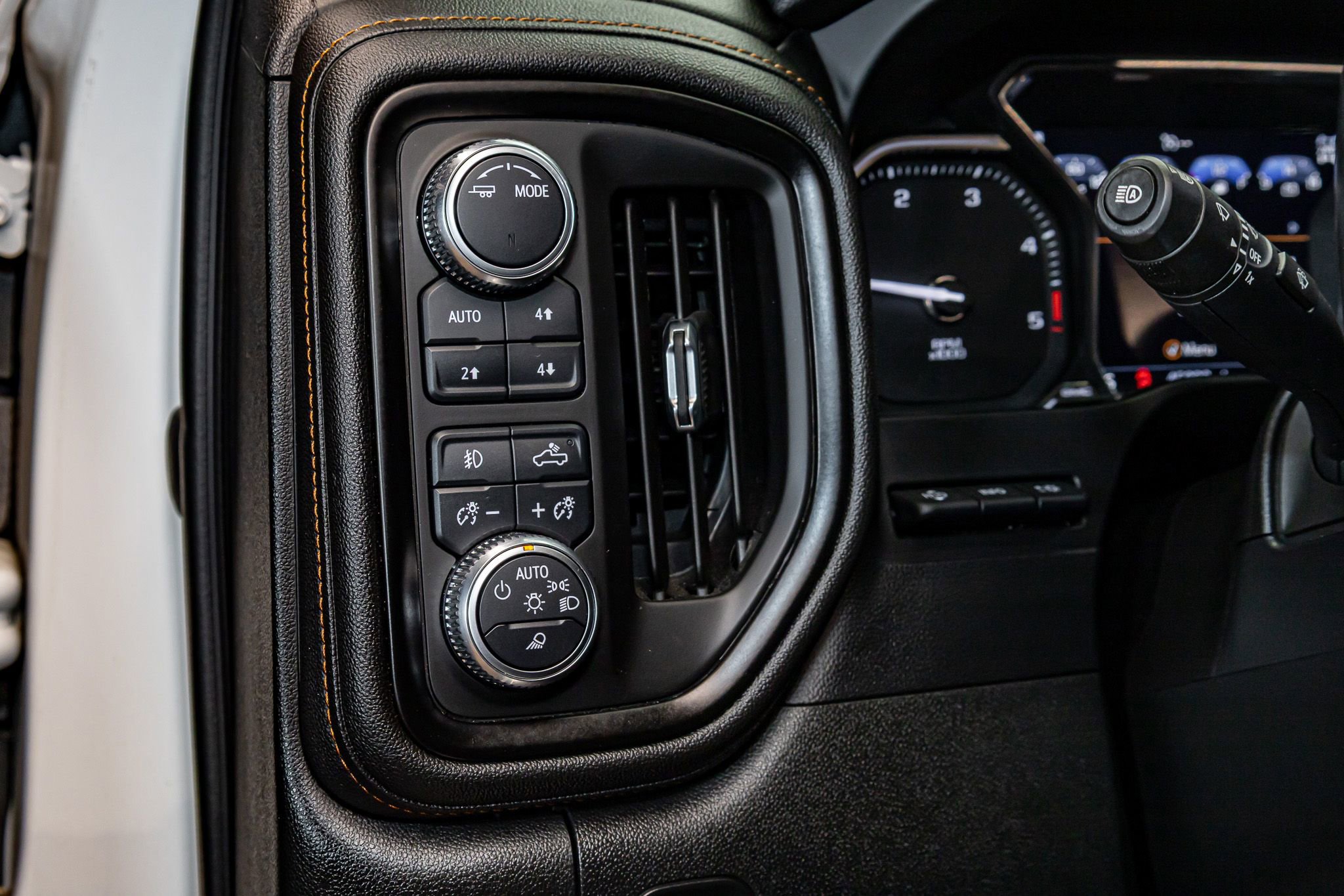 Used 2021 GMC Sierra 2500 AT4 w/ AT4 Premium Plus Package image 19