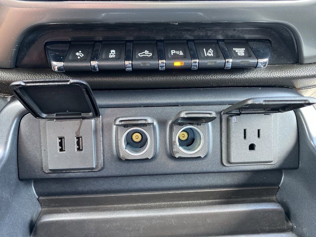 Used 2017 Chevrolet Silverado 2500 LTZ w/ Duramax Plus Package image 36