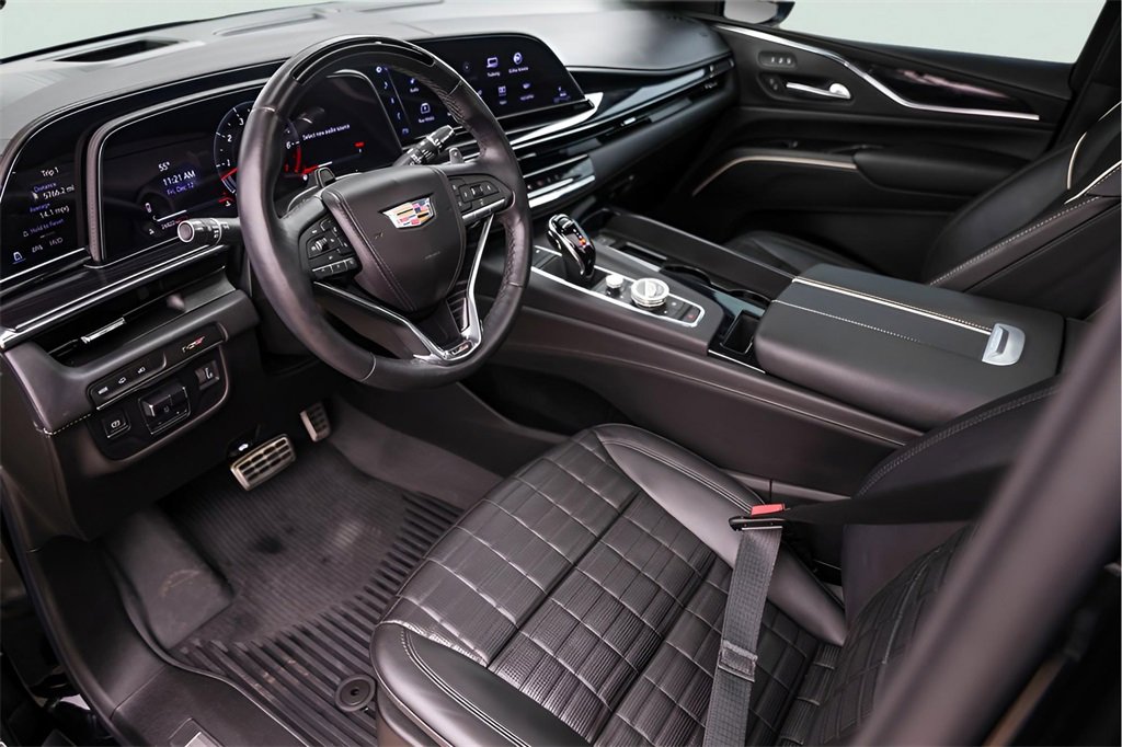 Used 2023 Cadillac Escalade V w/ LPO, ONYX Package image 13