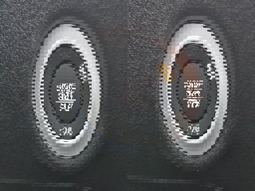 New 2026 Chrysler Pacifica Limited image 24