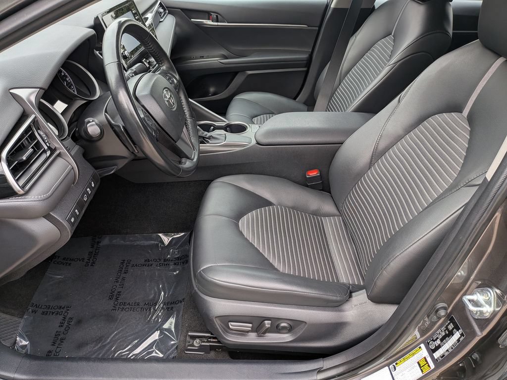 Used 2024 Toyota Camry SE FWD image 14