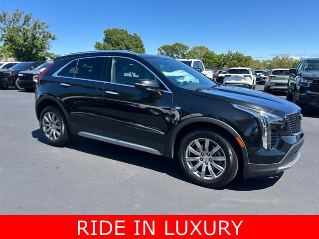 Used 2023 Cadillac XT4 Premium Luxury image 1